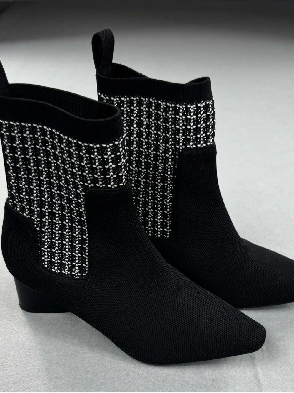 Vivaia Theresa Black Knit Ankle Booties Tweed-Style Panel. Sz EU 36 US 5.5/6.